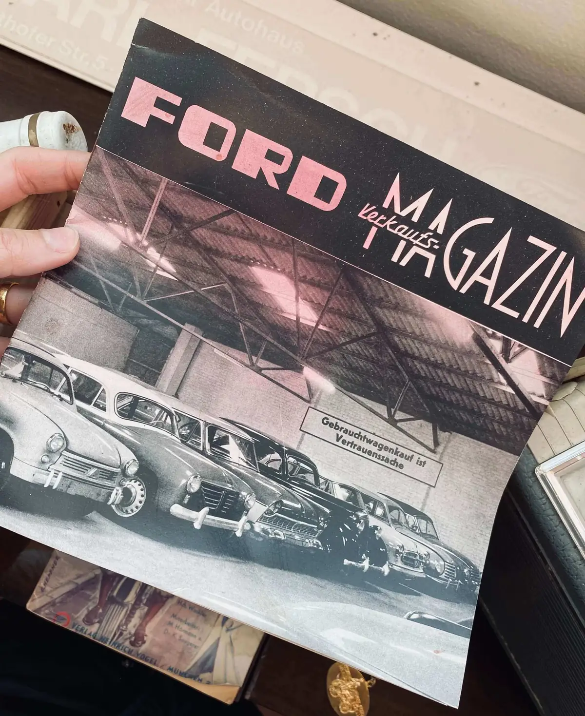Ford Verkaufsmagazin aus den 1950er Jahren aus dem Archiv des Autohaus Fersch